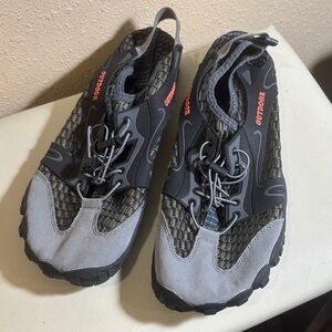 Barefoot water shoes, size 46 size 12